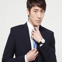 正装西服男头像