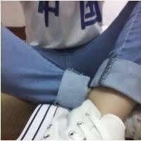 清新上半身无头男头像