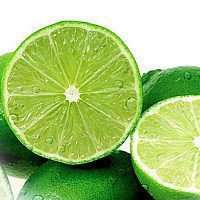 拿水果遮眼镜侧脸头像