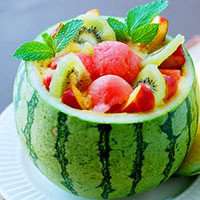 清新拿水果男生头像