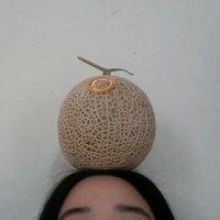 白底简单水果头像