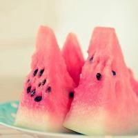 抱水果头像嘞萌