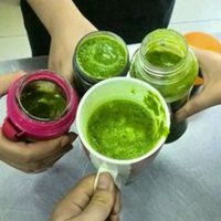 简约白底水果头像素材