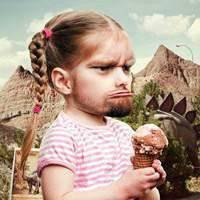 微信小正太带墨镜头像