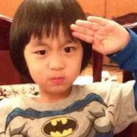 戴眼镜小正太头像