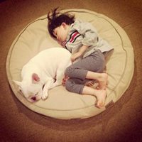 正太放大镜头像