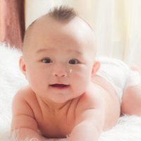 外国正太侧身头像