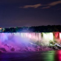 红色桃花风景微信头像