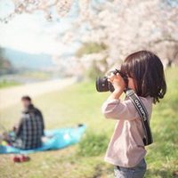 背靠山水风景微信头像