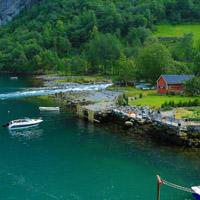 风景美女短发背影头像