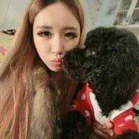 唯美男生抱狗头像