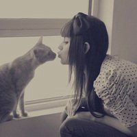 堆糖女生抱猫头像欧美