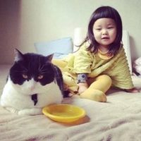 男生抱猫头像非主流