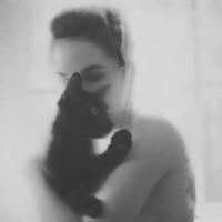 男生抱猫头像动漫头像个性网