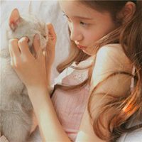 欧美霸气女生抱猫头像