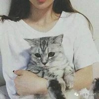 白衬衫纹身抱猫头像