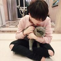 小孩子抱猫头像欧美