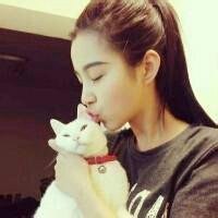 耀神手抱猫头像