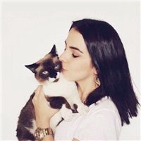 卡通人物男抱猫头像图片大全