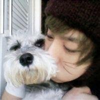 欧美女生抱猫头像复古