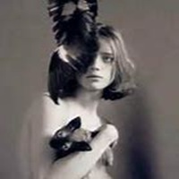 国外非主流抱猫头像