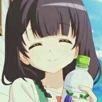 带皇冠萝莉头像女生