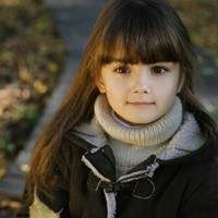 短发小萝莉情侣头像