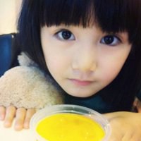 深紫色萝莉动漫头像