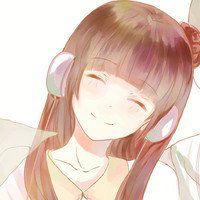 带皇冠小萝莉头像女生