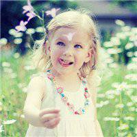 红色衣服萝莉动漫头像