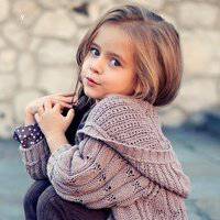 剪刀手小萝莉动漫头像