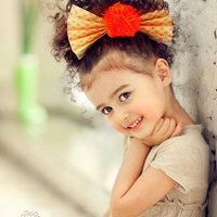 混血有雀斑小萝莉头像