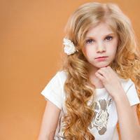 大叔和小萝莉漫画头像