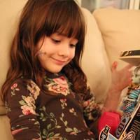 微信头像卡通萝莉紫色