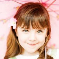 混血有雀斑小萝莉头像