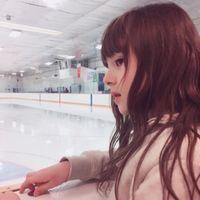 微信卡通萝莉吃饭头像