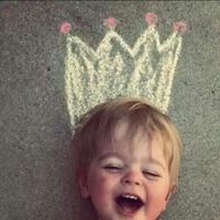 穿背带裤可爱小孩头像