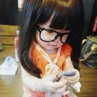 真人可爱小孩背影头像唯美