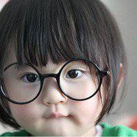 穿背带裤可爱小孩头像