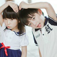 欧美可爱小孩搞怪头像一对