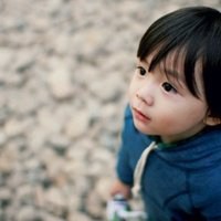 可爱小孩头像高清黑白