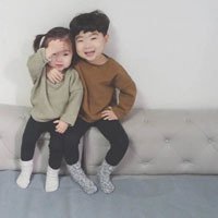 戴眼镜可爱小孩头像