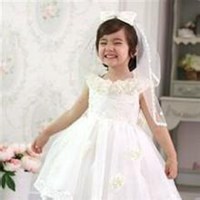 可爱小孩黑白照片做微信头像