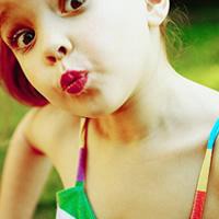 戴帽子可爱小孩头像