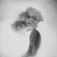 搞怪女生头像放大镜