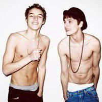 可爱小男孩头像搞怪