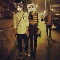 灰白色搞怪男生头像