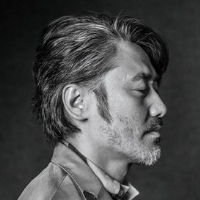 女生黑白哭泣动漫头像女生头像