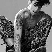 动漫男生二次元头像黑白头像吧