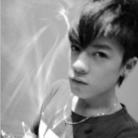 霸气女生头像黑白动漫头像带字